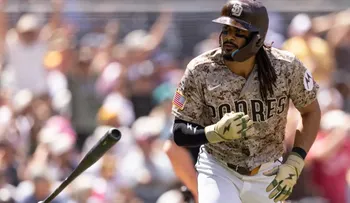 Fernando Tatis Jr. la saca dos veces en el triunfo de San Diego sobre Minnesota