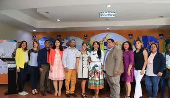 Buscan reducir matrimonios, uniones y embarazos tempranos en Azua