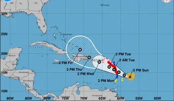María ya es un huracán de categoría 1 y amenaza zonas afectadas por Irma