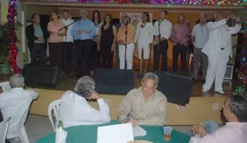  Miguel Vargas concluye agenda con cena en familia