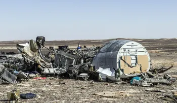 El Comité Interestatal de Aviación de Rusia sostiene que el Airbus de Kogalymavia se desintegró en el aire