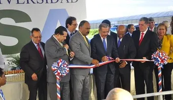 Medina inaugura obras en Jánico y Universidad ISA