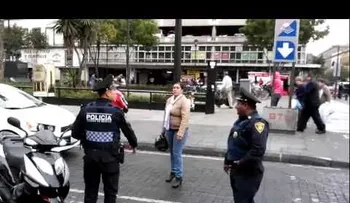 Policías muy corruptos !!!