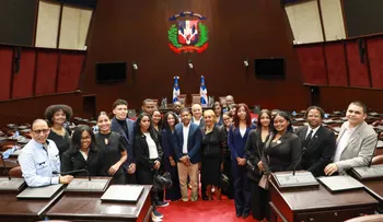 Estudiantes del ICOPER conocen de primera mano el trabajo legislativo en relaciones exteriores