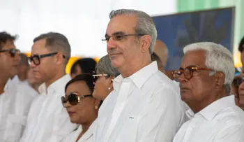 Abinader honra a colonos en su día y reafirma apoyo al sector cañero