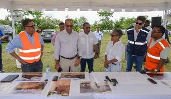 MOPC supervisa el avance de la reconstrucción de la carretera que comunica Monte Plata con La Hacienda Estrella