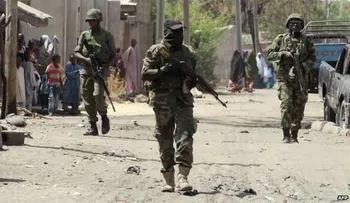 Extremistas  Secuestran a 100 jovencitas en Nigeria