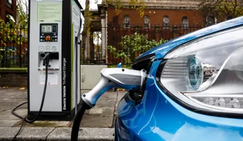 Autos eléctricos, una tendencia en Estados Unidos que crecerá en 2018