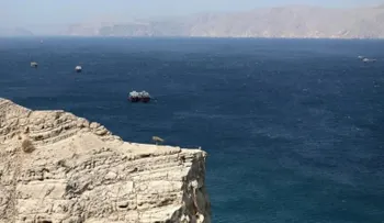 Irán asegura que el estrecho de Ormuz sigue cerrado y bajo control de sus fuerzas armadas