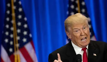Trump amenaza con demandar al "New York Times" por artículo sobre acoso sexual a dos mujeres