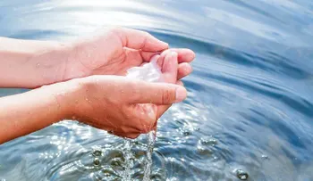  El agua provoca un estado de asombro en el cerebro y facilita la meditación