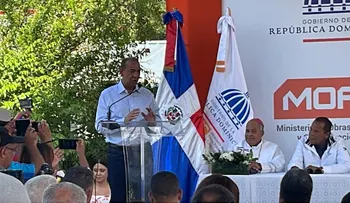 Deligne Ascención dejó iniciados trabajos construcción puente Cangrejo en PP.