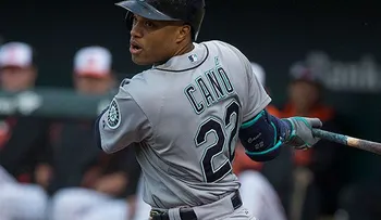 Robinson Canó y Nelson Cruz disparan jonrones; García gana; Ortiz se lesiona