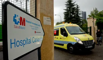 España devuelve la cobertura de salud a inmigrantes que vivan en el país y españoles en el extranjero