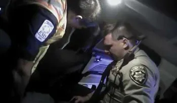 "OK, estoy muerto": Policías matan brutalmente a un hombre esposado en EE.UU. (VIDEO)