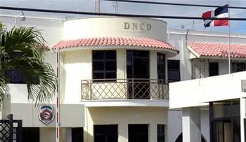 Cancelan dos agentes de la DNCD ligados al tráfico de drogas en Ocoa 