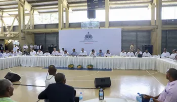 Presidente Abinader anuncia soluciones a problemáticas en la provincia Peravia