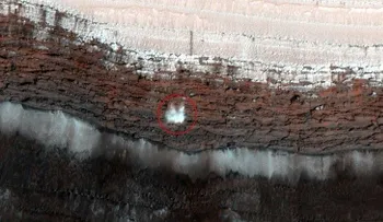 Publican fotos de una enorme avalancha en Marte