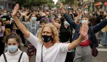 Protestas en Madrid por restricciones de Gobierno regional contra la pandemia