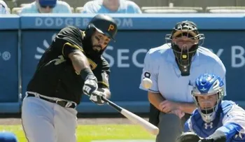 Marte y Álvarez aportan jonrones a triunfo de Piratas
