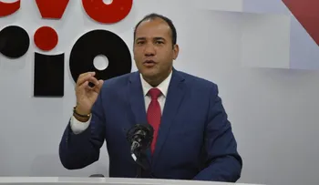 Salvador Holguín pide al pueblo dominicano votar en contra del PLD para salir "de este maldito virus morado"