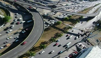 Obras Públicas cerrará a partir de este martes túneles y elevados por mantenimiento