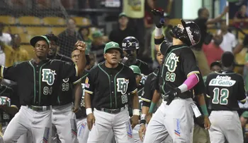 Estrellas 6; Leones 0, en SPM; Toros 5; Licey 3, en la capital