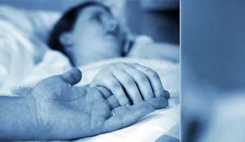 Una mujer dice ver a su madre muerta hace 4 años en una foto