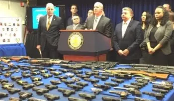Policía de NY incauta 267 armas de fuego en Brooklyn