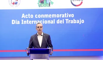 El presidente Abinader asegura que trabajadores alcanzarán progreso, plenitud y felicidad