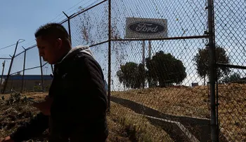 Trump agradece a Ford por cancelar su multimillonaria inversión en México