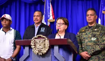 Danilo Medina se reunirá este lunes con organismos para dar seguimiento a María, que llegaría a RD como huracán 2