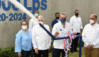 Presidente Abinader encabeza acto iluminación La Canela y nuevo acueducto en Cienfuegos