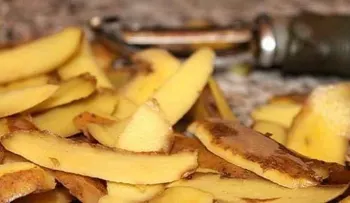 Crea un limpiador ecológico y efectivo con cáscaras de papa