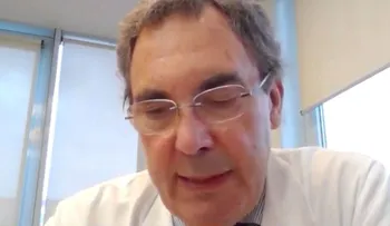 Un experto italiano asegura que  la carga viral del coronavirus es 100 veces menor que en marzo: "Es como si hubiese envejecido"