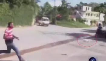 Video: le entran a tiros a drone confundido con nave espacial
