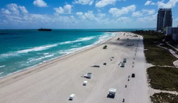 El gobernador de Florida autoriza la reapertura de las playas con horarios limitados