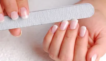 Cómo decorar las uñas en casa