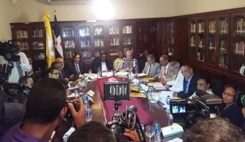 Concluye segunda reunión gobierno-médicos sin acuerdo concreto
