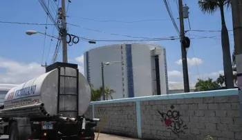 Dueños de envasadoras de agua suben hasta 400 pesos el precio por cada camión 