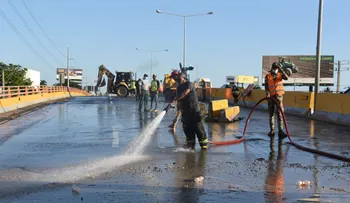 Obras Públicas soluciona socavón del km 12 de la Autopista Duarte y deja abierto el tránsito por la vía