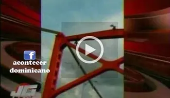 Joven intenta lanzarse del puente (VIDEO) 
