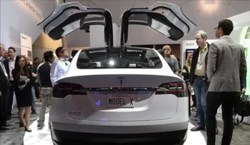 Silicon Valley acelera en su carrera por el vehículo sin conductor