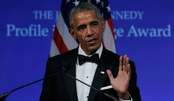Barack Obama pide "coraje político" para salvar su ley de salud en el Congreso