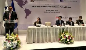 Ventura Camejo diserta sobre gestión pública en Panamá