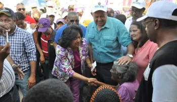 Cristina Lizardo recibe respaldo de dirigentes y militantes del PLD en Boca Chica y Guerra