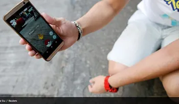 El primer país que prohíbe Pokémon Go