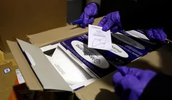 Guantes, mascarillas o alcohol, a la vuelta de la esquina en tiempo de coronavirus, con solo hacer clic