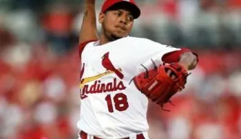 Carlos Martínez asegura que jugará con las Aguilas 