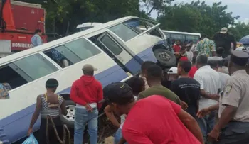 Al menos un muerto y varios heridos por fatal accidente en la carretera Sánchez